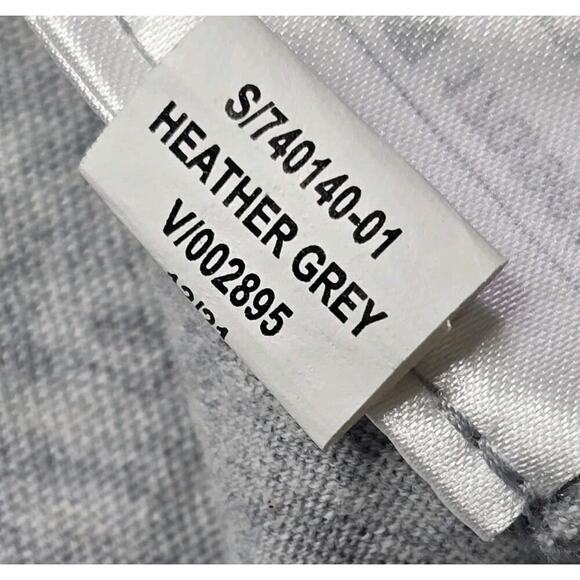 Gap Organically Grown Cotton Gray V Neck Short Sleeve 100% Cotton Tshirt Size M - Picture 10 of 10